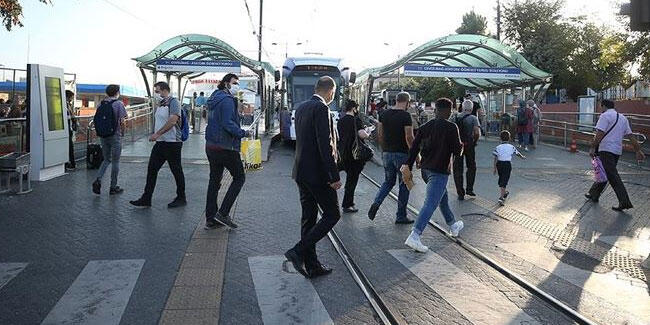 İzmir’de mesai saatleriyle ilgili açıklama! İşte detaylar