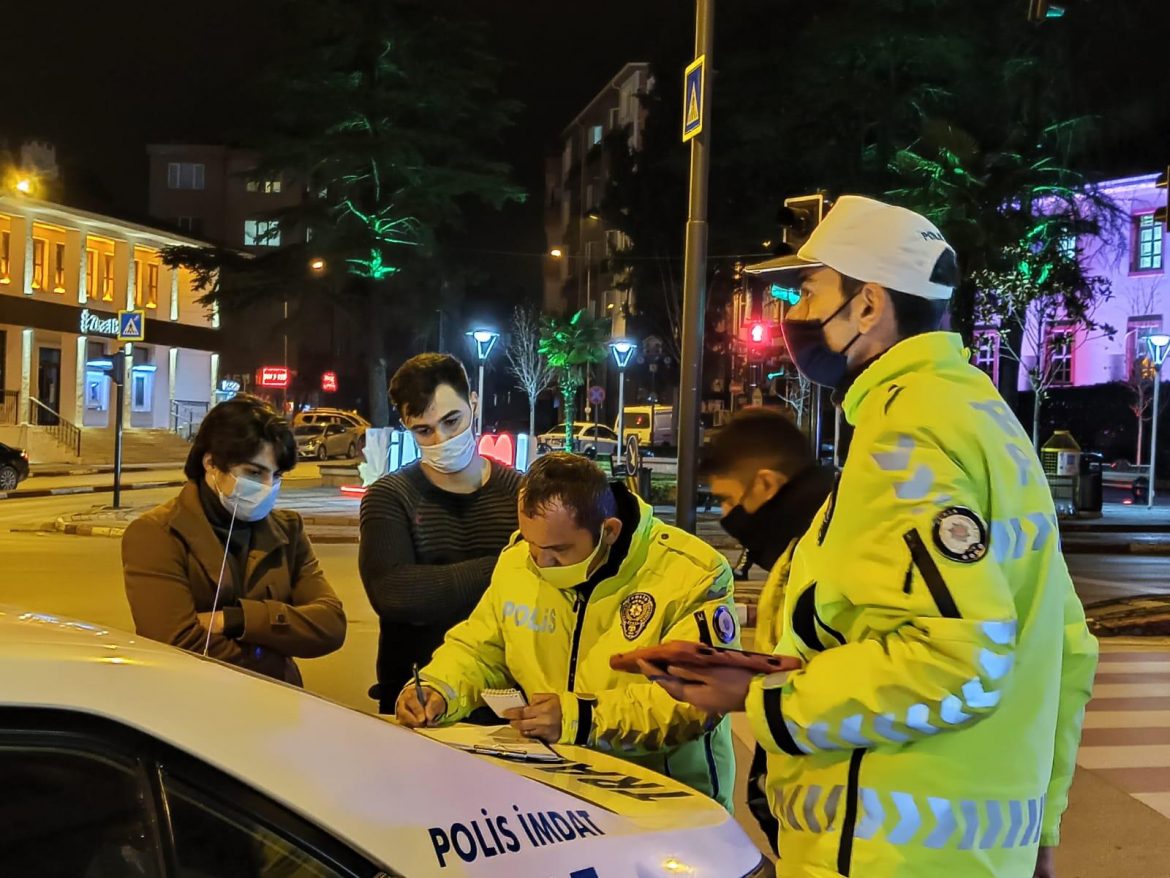 ‘İşten dönüyoruz’ dediler, cezadan kurtulamadılar