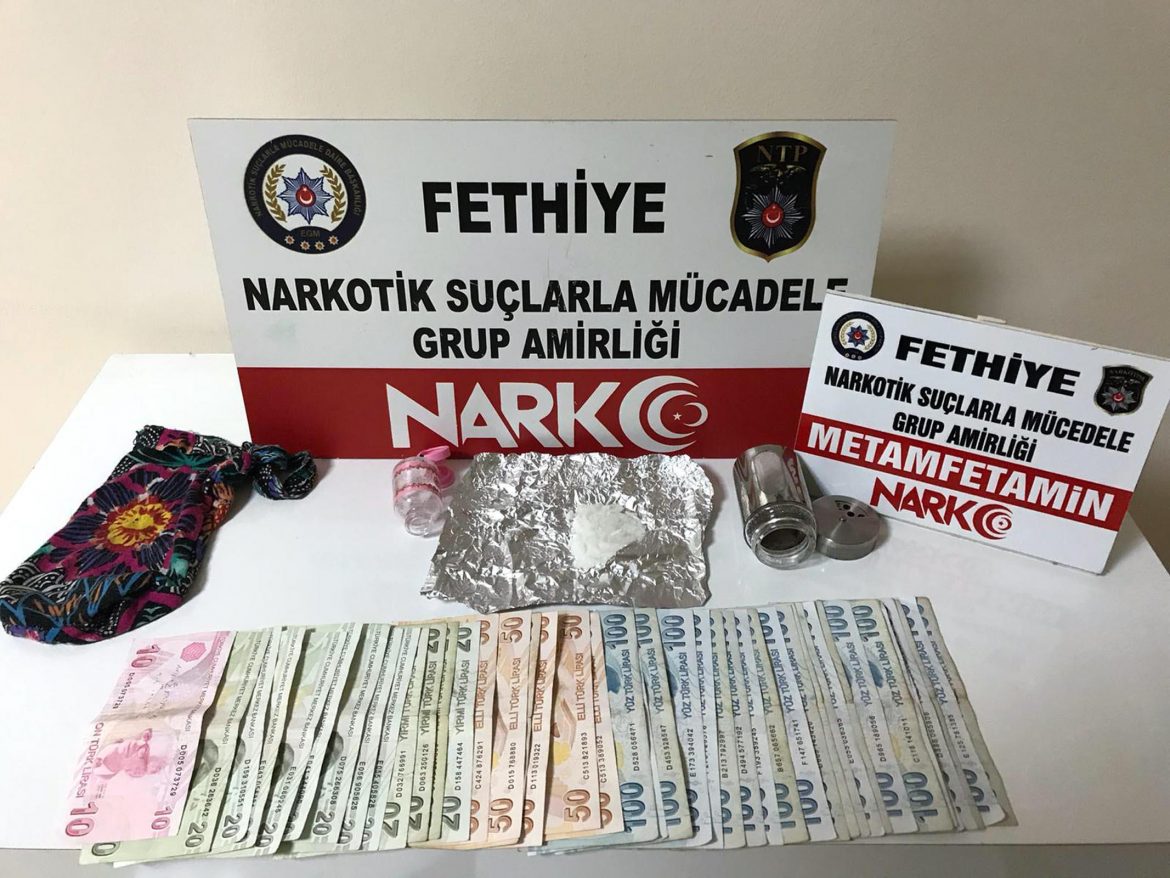 Muğla’da zehir tacirlerine darbe