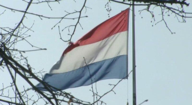 Hollanda’da kısıtlama 15 Mart’a kadar devam edecek