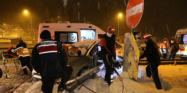 Bolu Dağı Tüneli çıkışında kaza: Yaralılar var