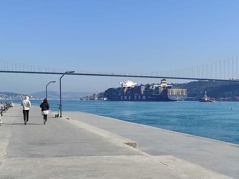 Dev gemi İstanbul Boğazı’ndan geçti