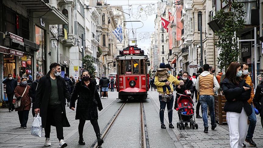 Bilim Kurulu üyesi Akın: ‘Tam kapanma’ ağır bir durum