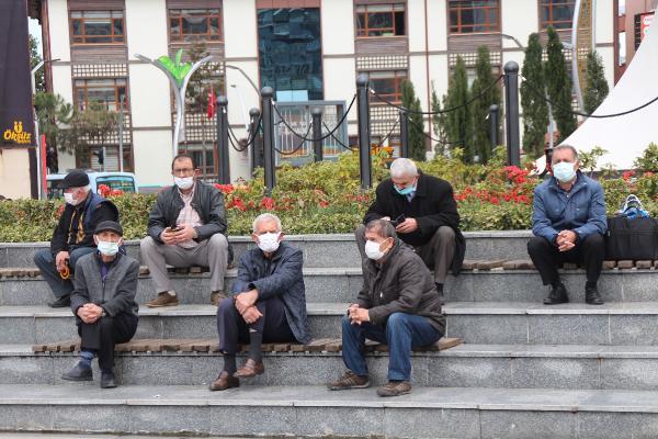 Yoğun bakım doluluğu yüzde 80’i geçen Rize’de, ‘sıkı tedbir’ isteği