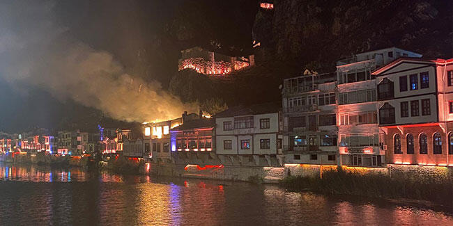 Amasya’da tarihi evlerin olduğu alanda yangın