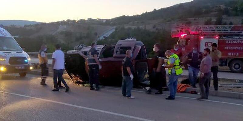 Tokat’ta hafif ticari araç takla attı: 2 ölü, 2 yaralı