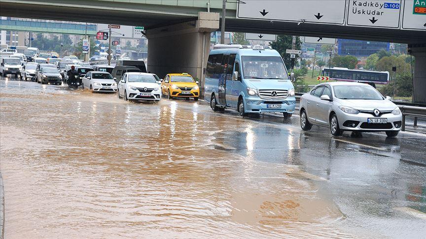 AKOM İstanbulluları sel ve su baskınlarına karşı uyardı