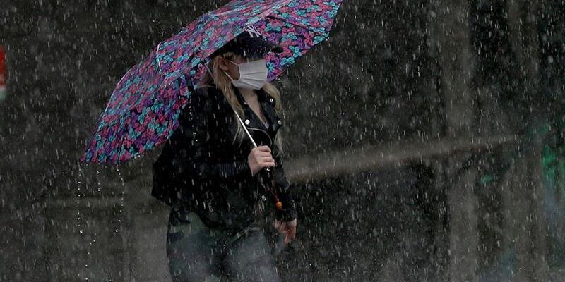 Meteoroloji uyarmıştı! İstanbul’da beklenen yağış başladı